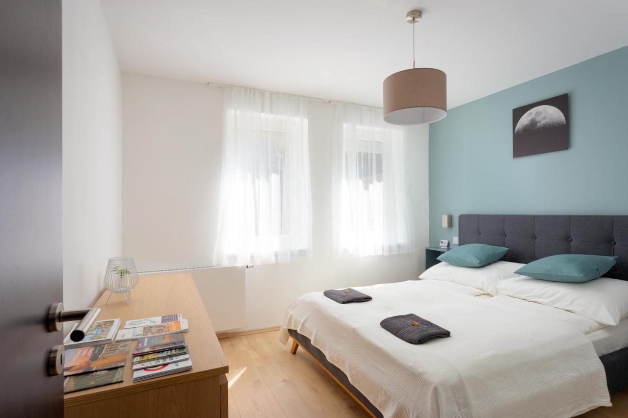 Nadi'S Apartman Eger Buitenkant foto